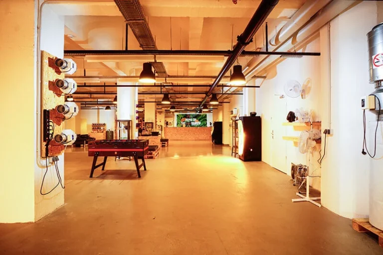 growland showroom hamburg 01 768x512